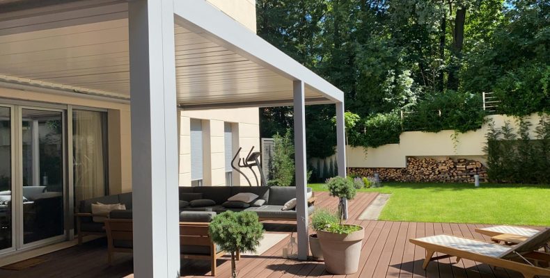 פרגולה חשמלית מאלומיניום לגינה