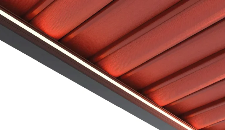 בד ותאורת LED בפרגולת SKYTEKS Soft